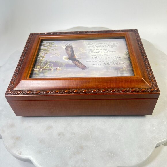 Sunkyo Wooden Musical Keepsake Box Plays On Eagles Wings Picture Frame Eagle - Picture 2 of 8